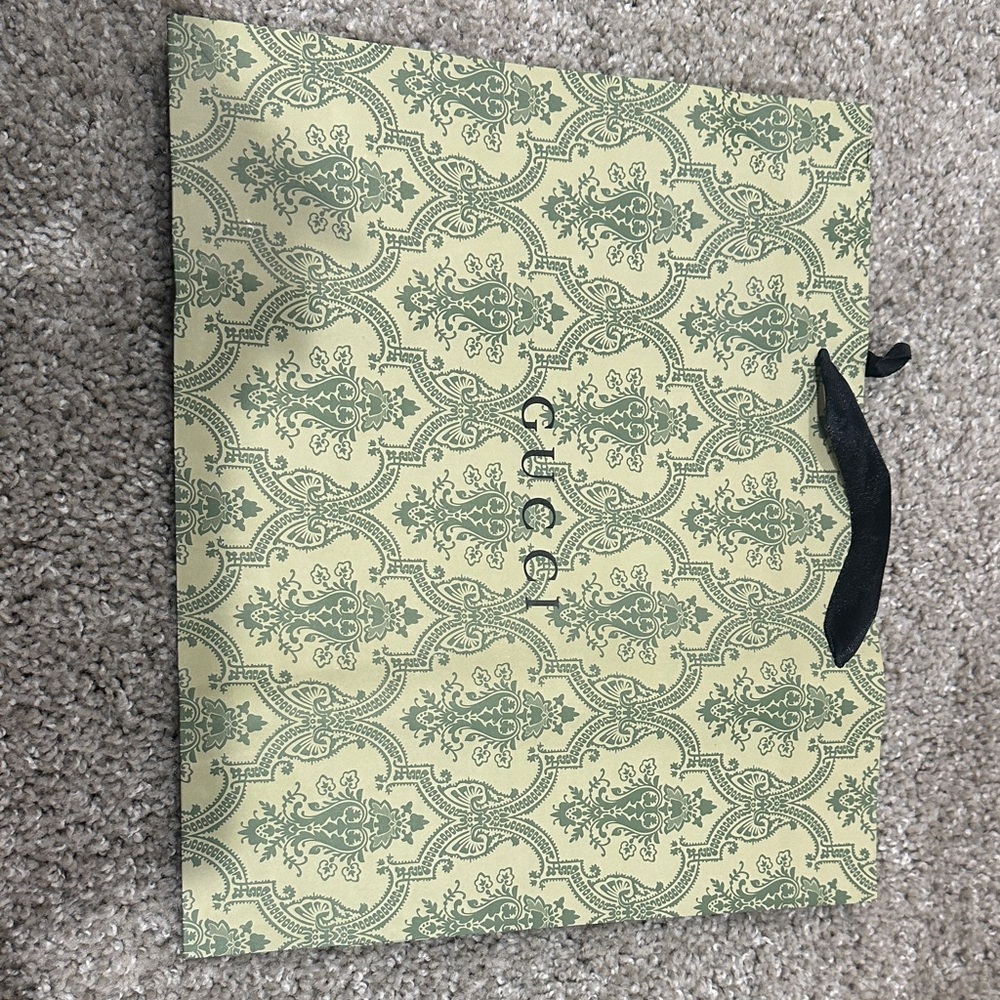 Gucci Green and Cream Patterned Gift Bag